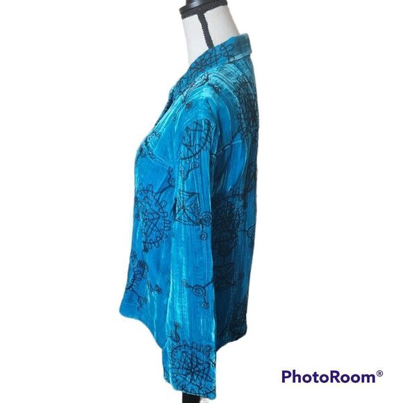 Chico's Velvet Button Up Shacket with Black Embroidery. Size 1. - Picture 3 of 5